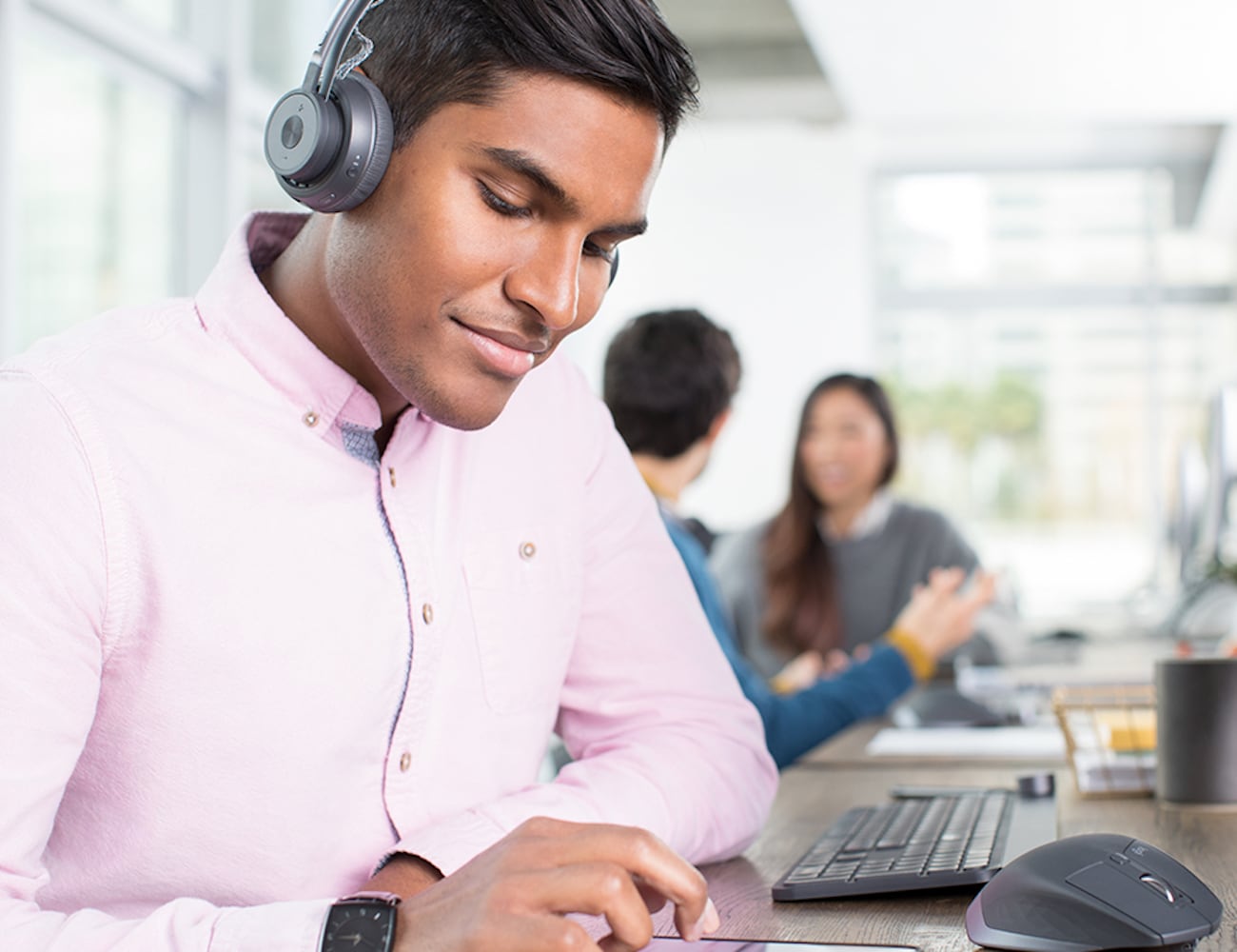11 Gadgets you need for your next Google Meet or Zoom meeting » Gadget Flow