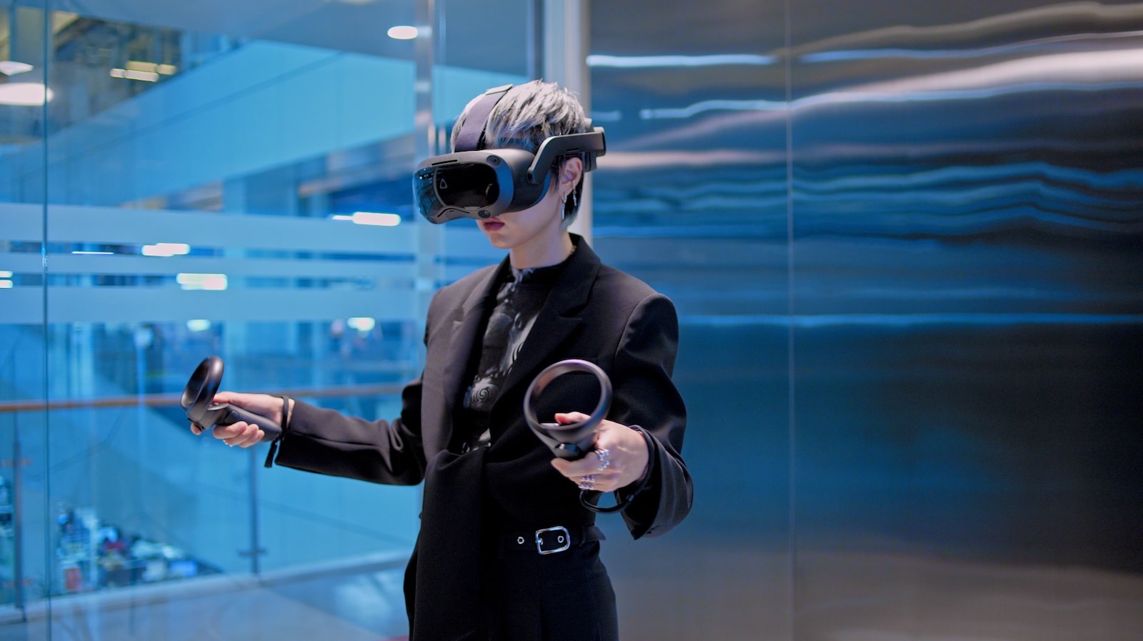 These are the latest VR gadgets that are sure to blow your mind and