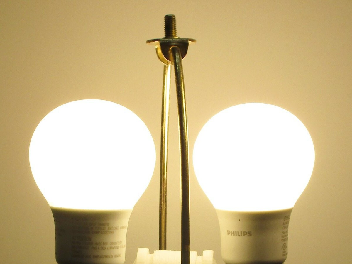 AMAZING 3WAY LAMP ADAPTER is a device that replaces a 3way light bulb