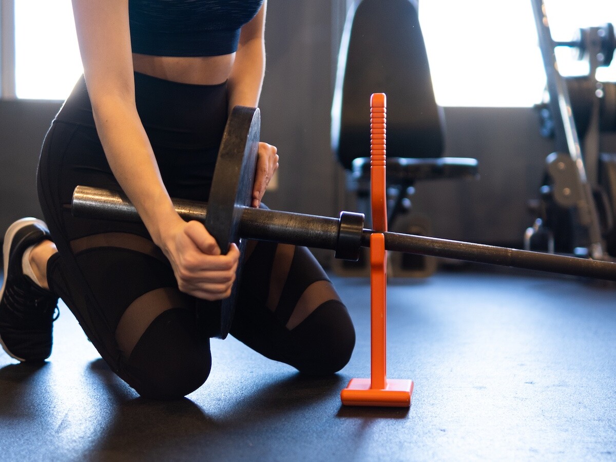 Mini Barbell Jack allows for effortless loading, offloading, and