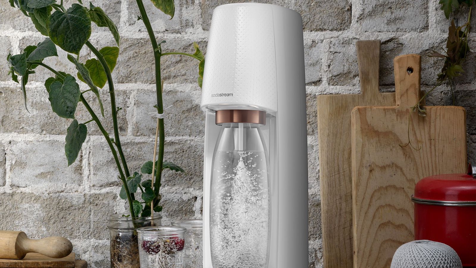SodaStream Fizzi classic sparkling water maker features a compact