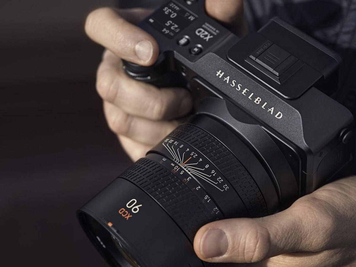 Hasselblad X2D 100C mediumformat mirrorless digital camera body has a