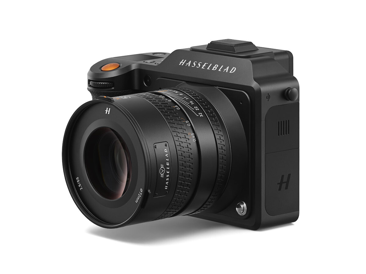 Hasselblad X2D 100C mediumformat mirrorless digital camera body has a
