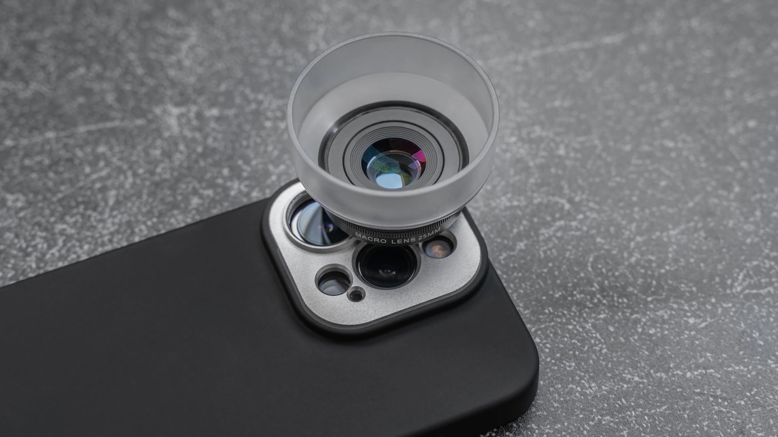 SANDMARC Macro Lens for iPhone 14 series captures vivid details