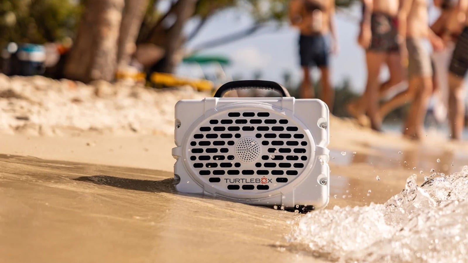 Turtlebox Gen 2 portable, waterproof speaker gives you distortionfree sound at up to 120dB