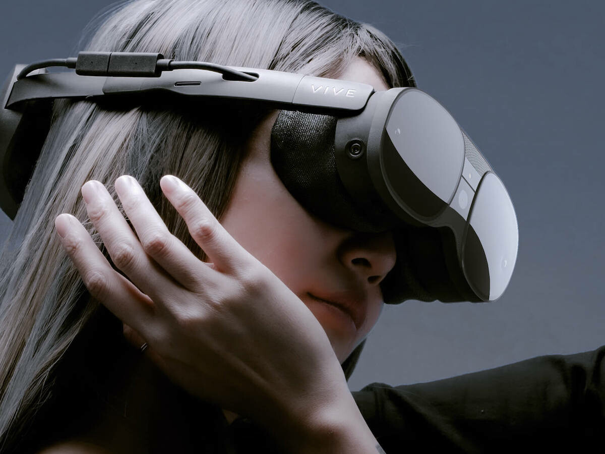 VIVE XR Elite allinone XR headset has highresolution passthrough