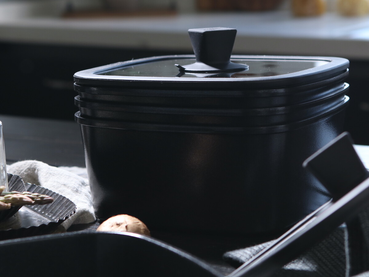 This square cooking system stacks easily to take up less space than 1 pan