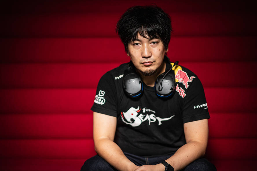 5 Street Fighter Pros To Watch Out For in The Pro Tour The Game