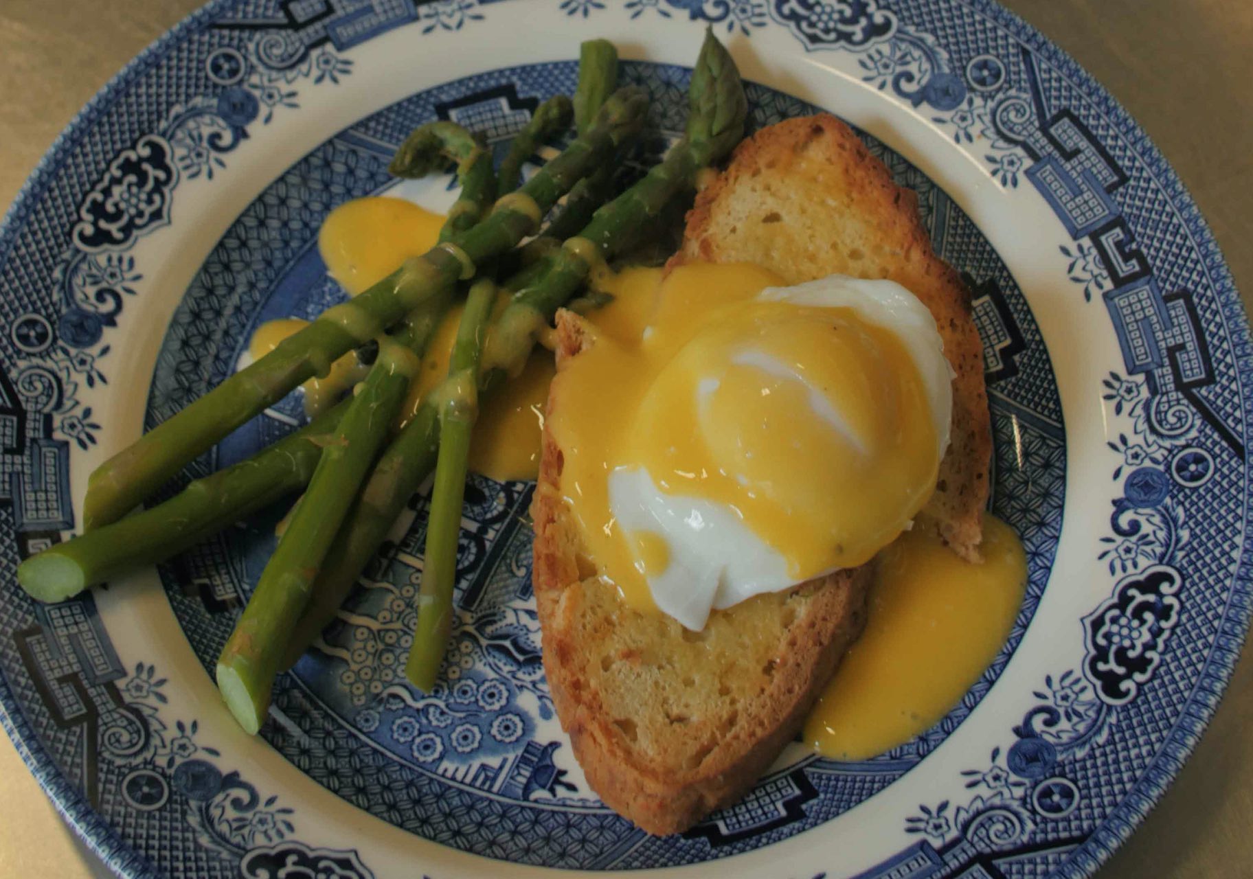 Poached Egg on Toast with Asparagus and Hollandaise Sauce The