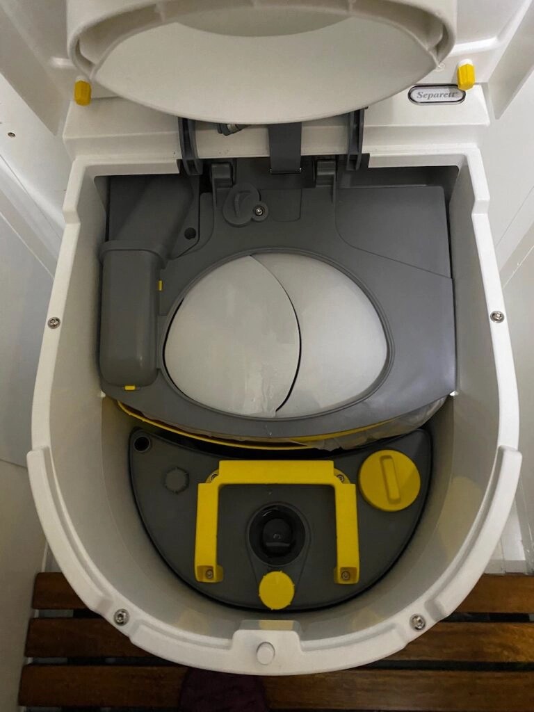 Separett Tiny Toilet Review and Tips! The Gap Decaders