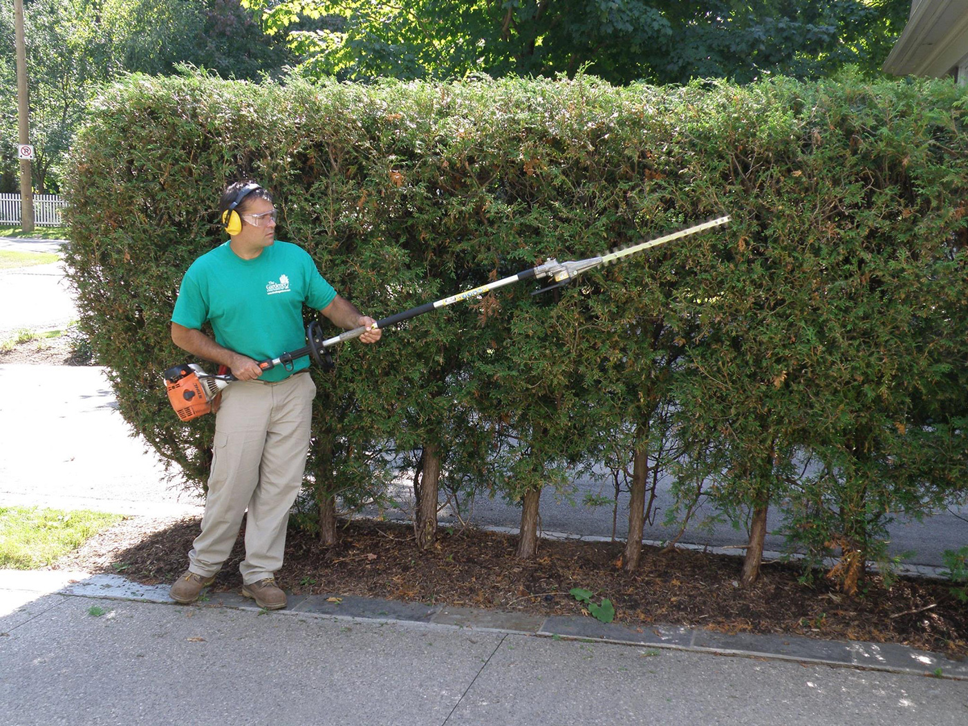 LAWN MAINTENANCE AND SNOW REMOVAL The Gardener Landscaping