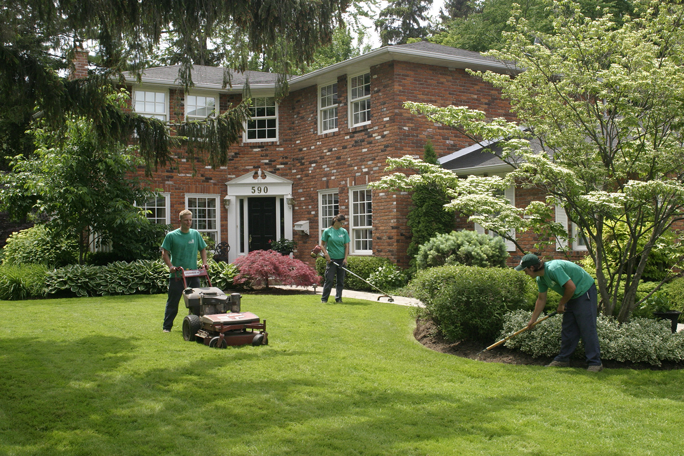 LAWN MAINTENANCE AND SNOW REMOVAL The Gardener Landscaping