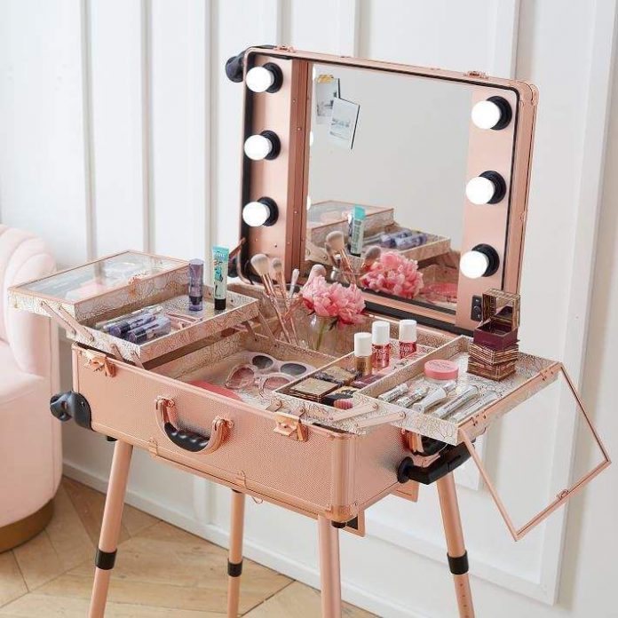 Amazing Dressing Table Decoration Ideas for Your Bedroom TheGardenGranny