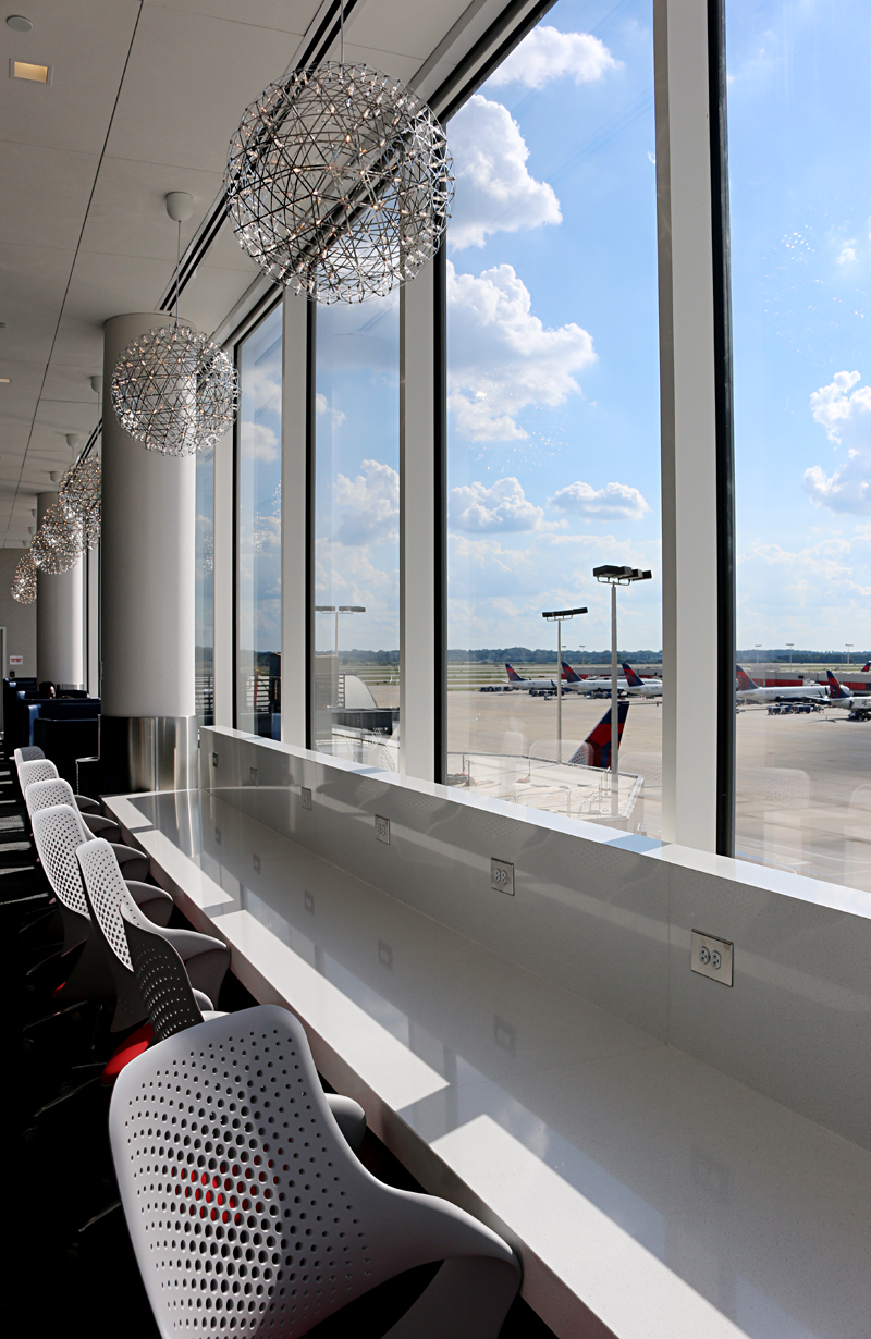 70 Photographs of the New Delta Sky Club on Concourse B in Atlanta