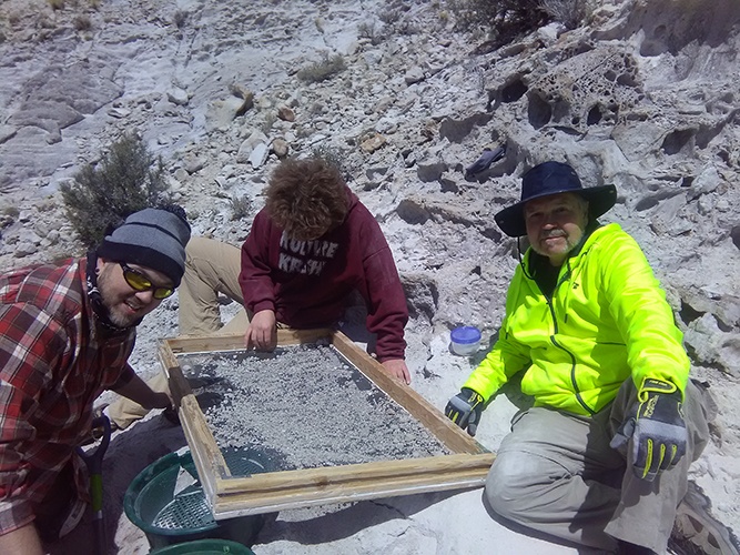 Gem.tours (Treasure Hunting for Rare Gems and Minerals in Utah's West