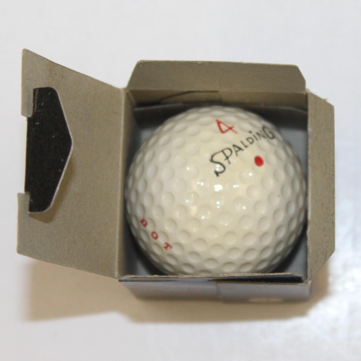 Lot Detail Classic Dozen Spalding 'Distance Dot' Golf Balls in
