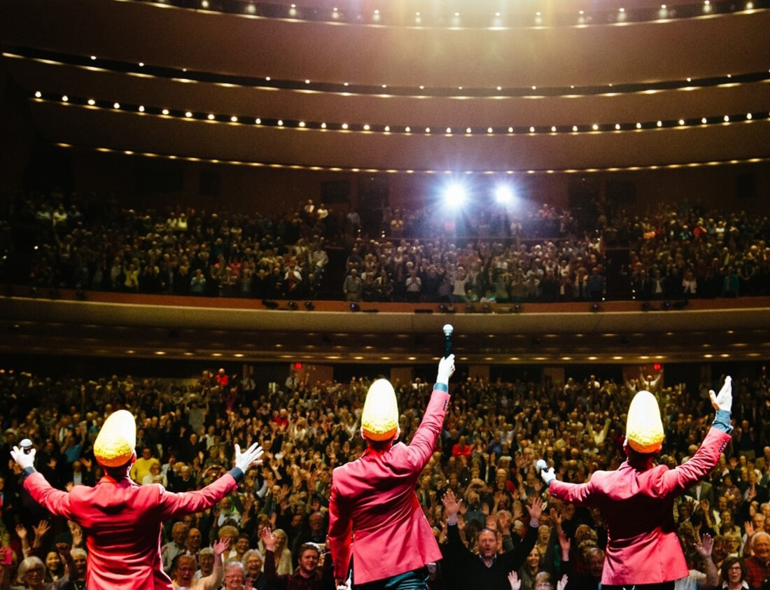 Play The Good Life Is Calling Experience The Good Life