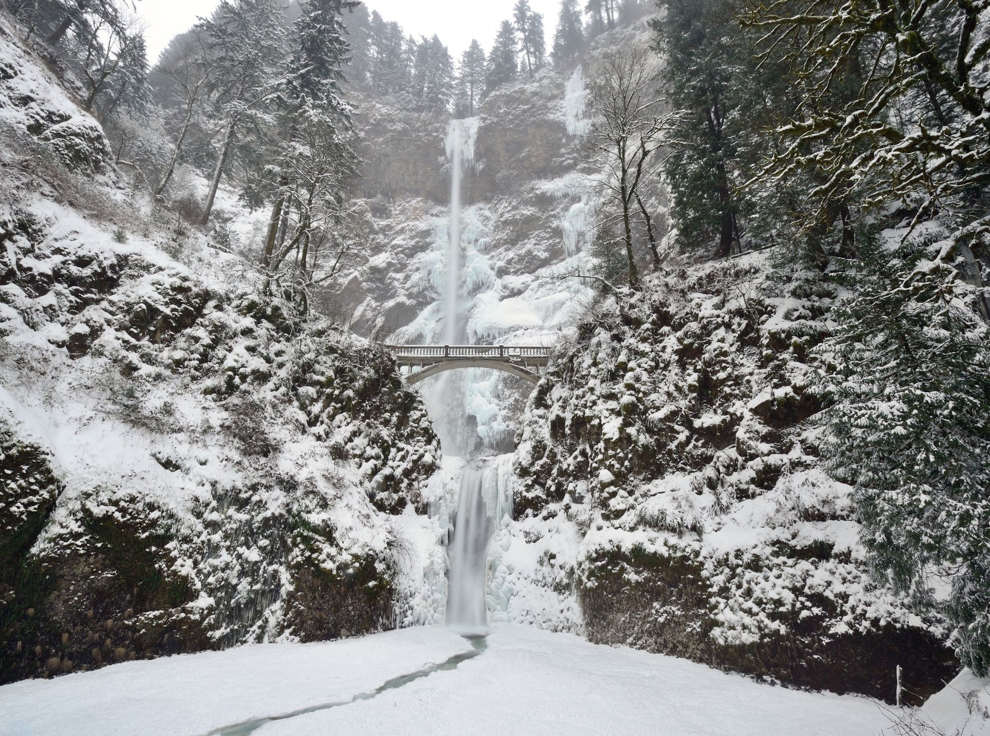 Visiting majestic Multnomah Falls in winter The Guide