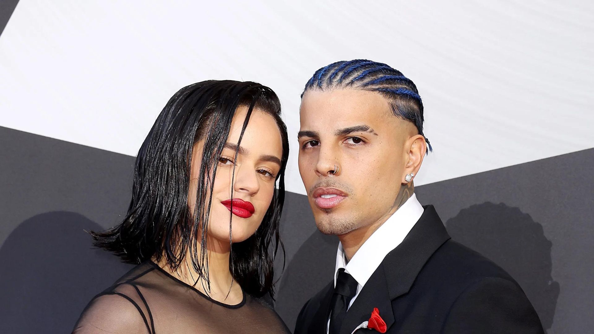 Rauw Alejandro Addresses Breakup with Rosalía, Denies