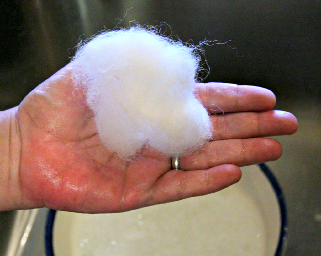 How to Make Felt Balls Easy Craft Technique! The Graphics Fairy