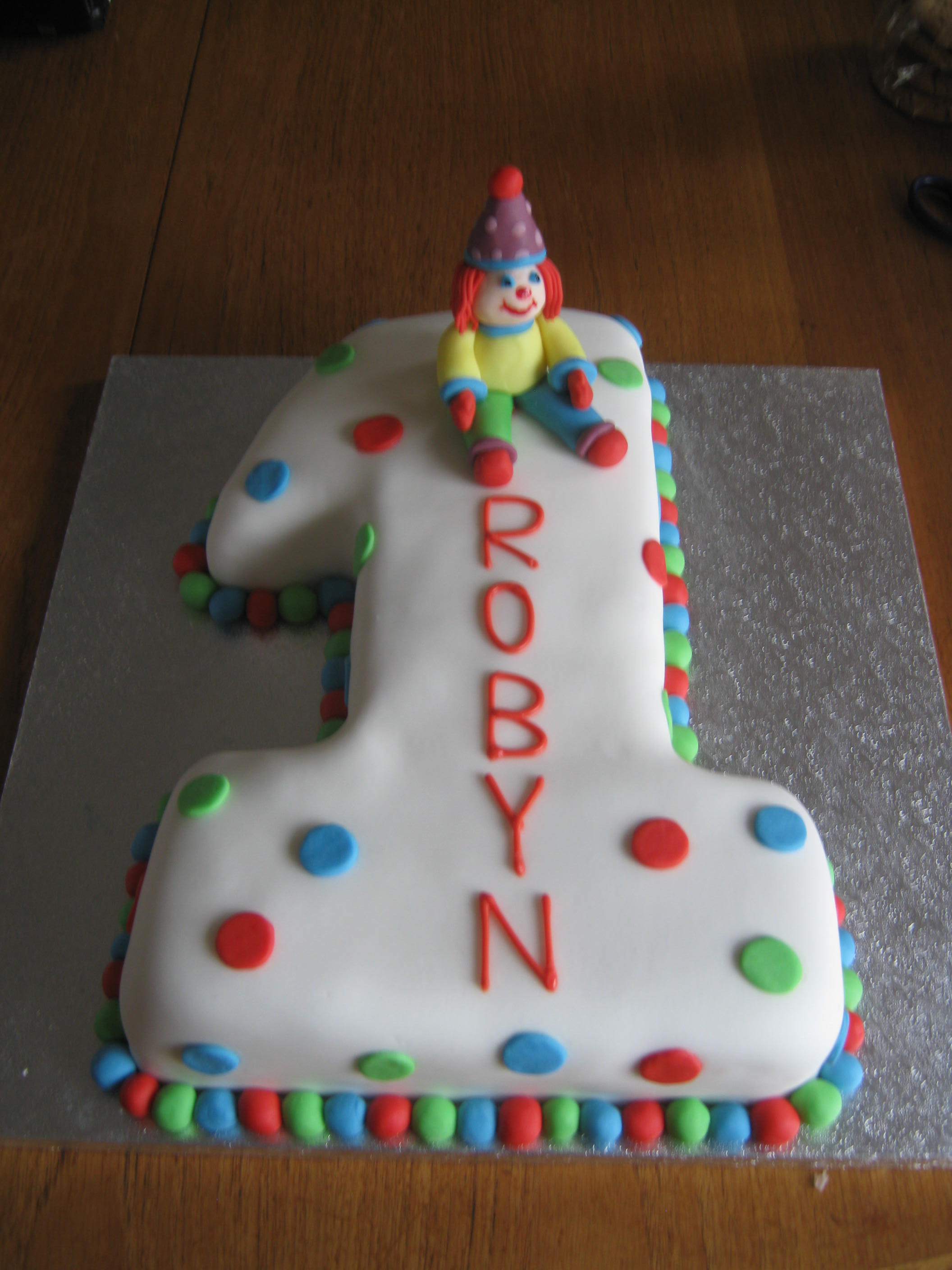 Robyn's Ist Birthday Cake The Great British Bake Off The Great British Bake Off