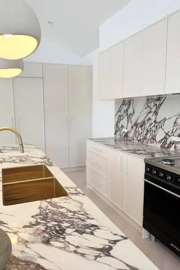 25 Kitchen Splashback Ideas for Every Style and Budget The Great Hack