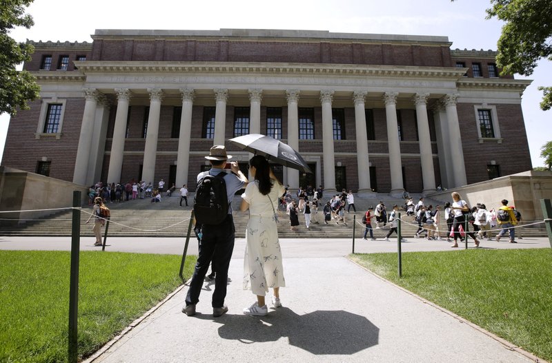 Judges scrutinize suit’s claims in Harvard racial bias