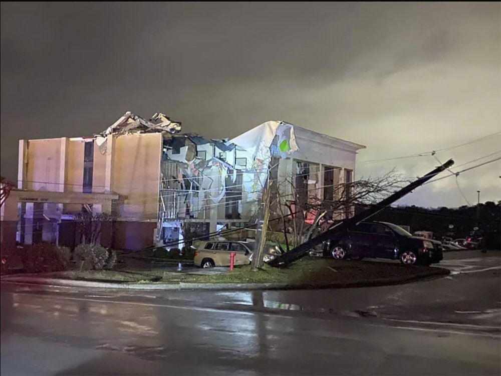 1 dead, at least 28 injured after tornado rips Alabama town TheGrio