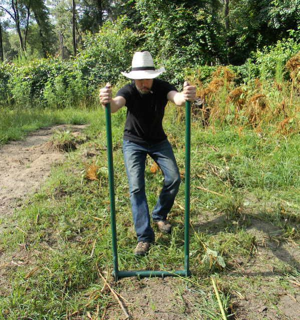 Product Review The Meadow Creature Broadfork The Grow Network The