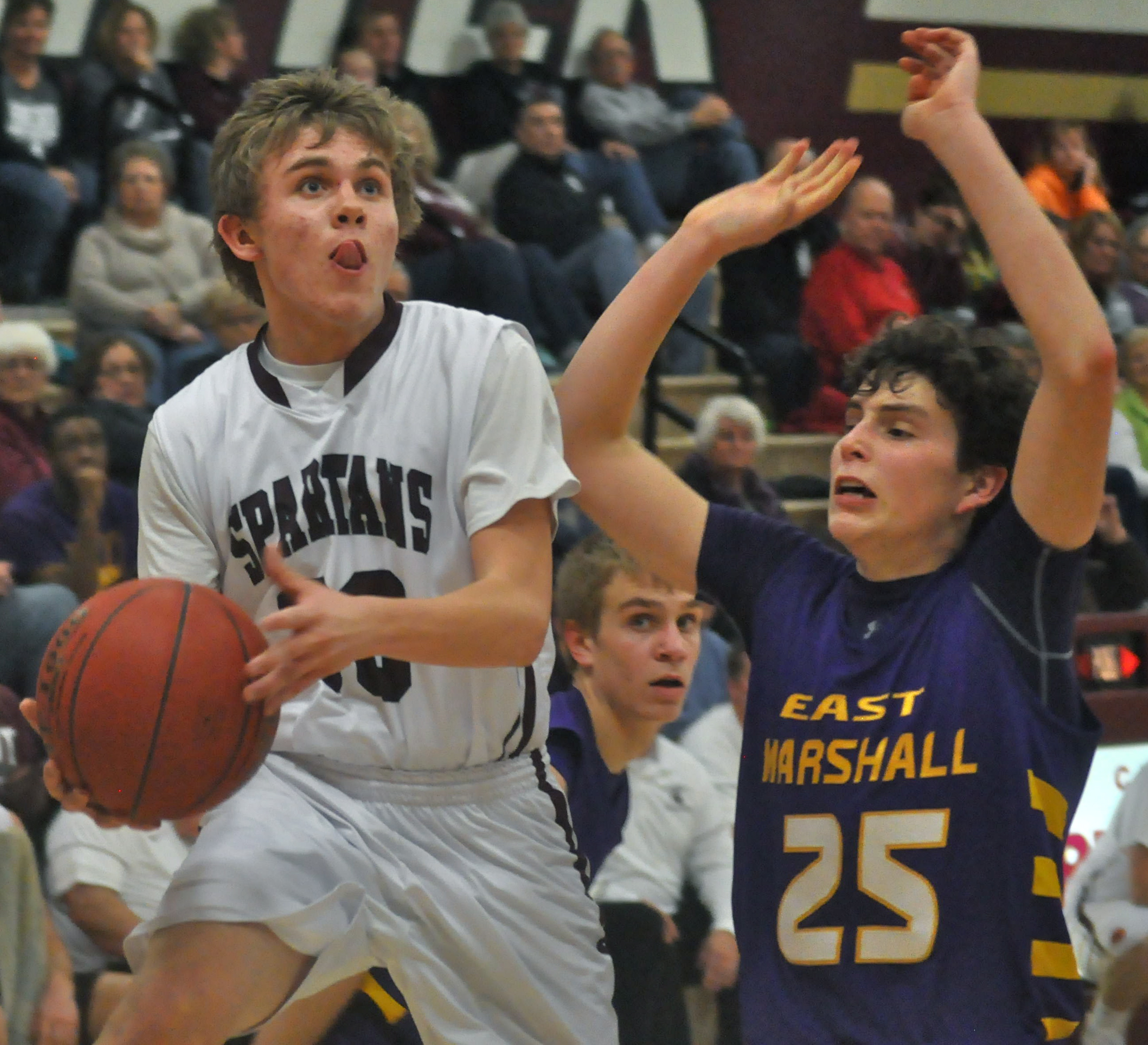 Big second quarter lifts Mustang boys past Spartans The Grundy Register