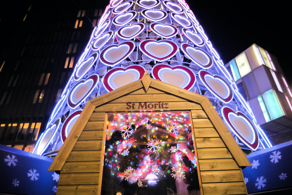 Bar Hütte is back Experience the alpine winter wonderland in the heart