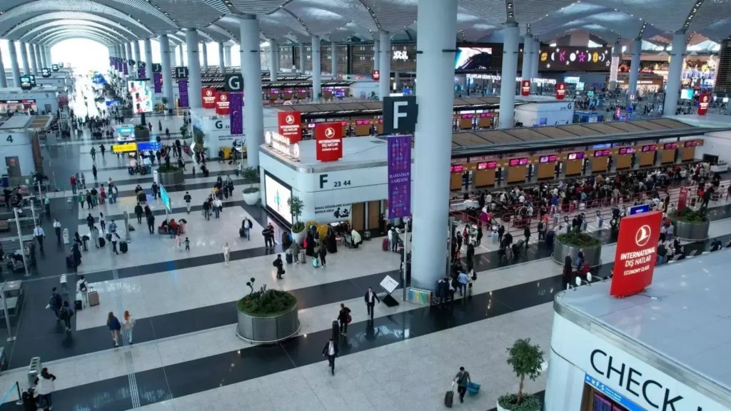 Turkish Airports 82 Million Passengers in First Five Months of