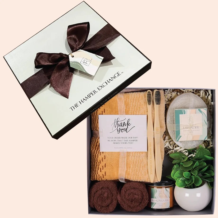 Buy Hampers, Bath Towel Sets, Bathrobes, Gift Boxes & Bags