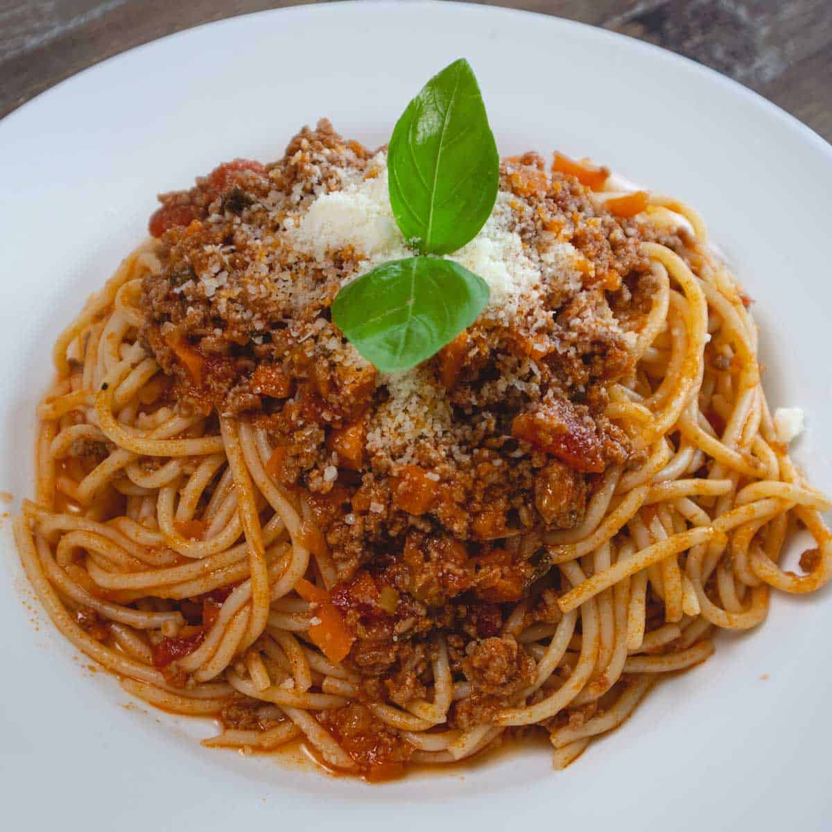 What to Serve with Spaghetti 13 Easy Ideas The Happier Homemaker