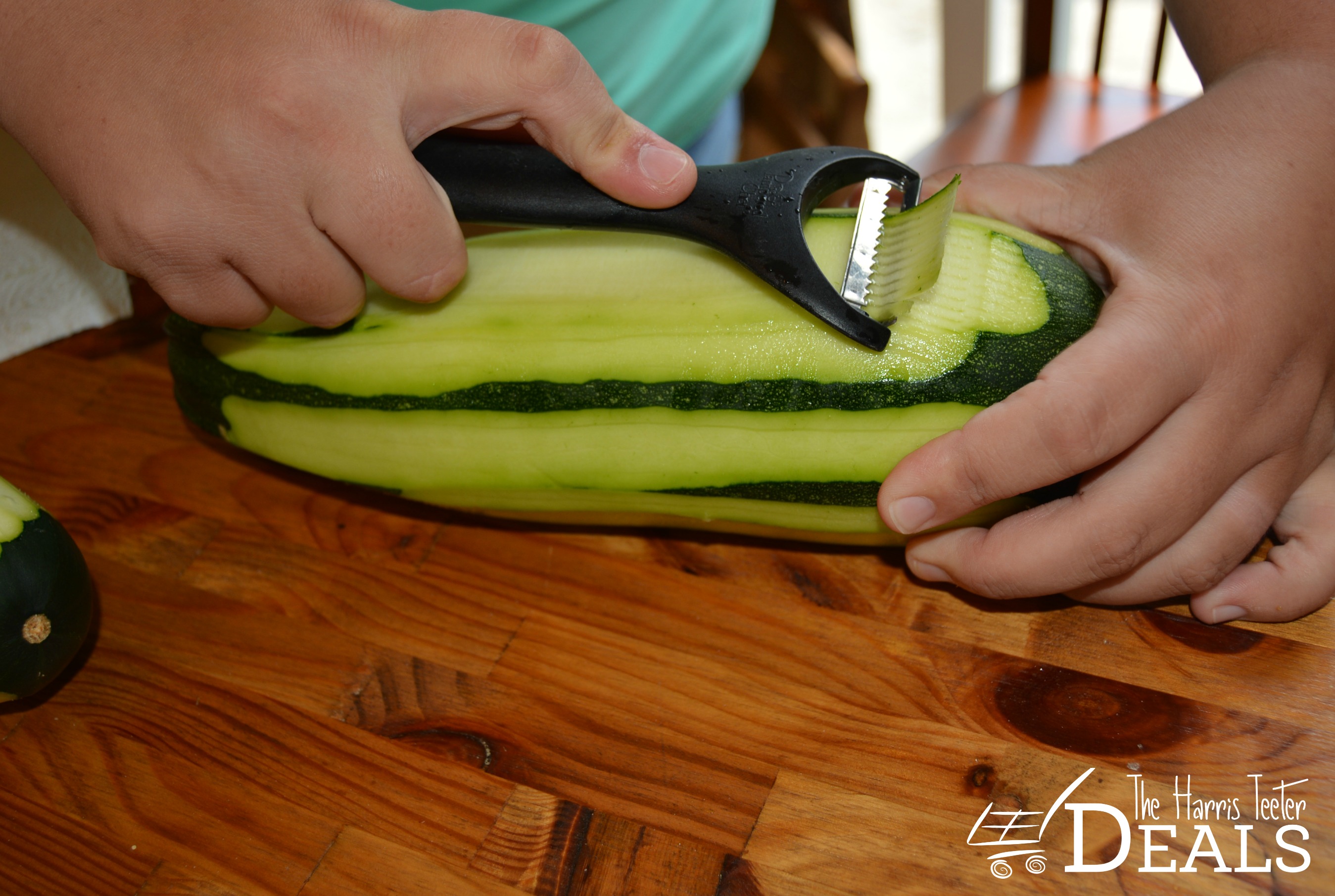 How to Make Easy Zucchini Noodles {Deals to Meals} The
