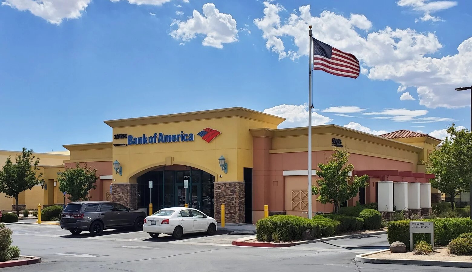 Apple Valley Bank of America net lease selling for 3.9 Million The