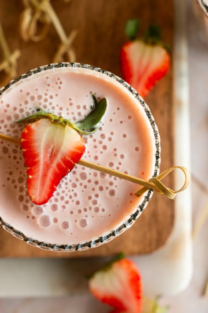 Copycat Panera Bread Strawberry Banana Smoothie The Hearty Life