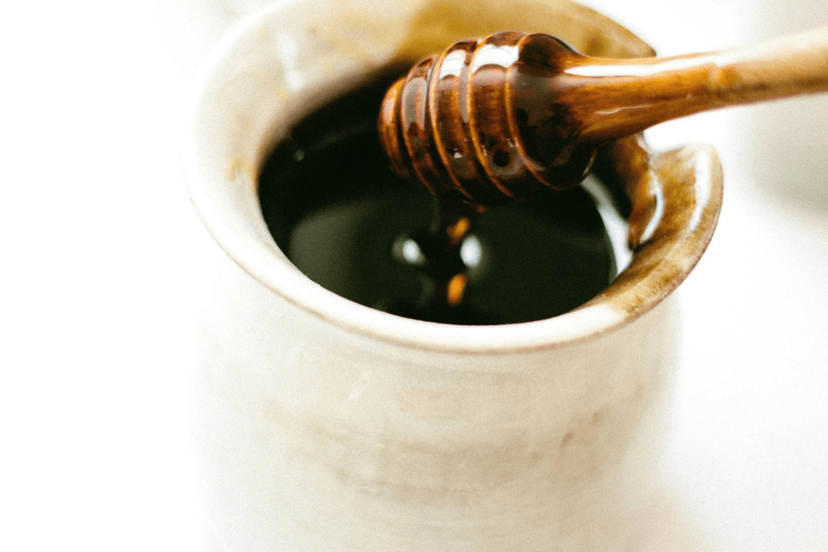 Blackstrap Molasses Boost Your Iron, Calcium, and More (2024)