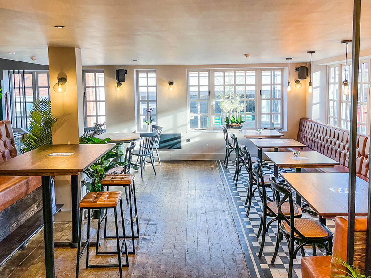 Higher Ground Bar and Cafe