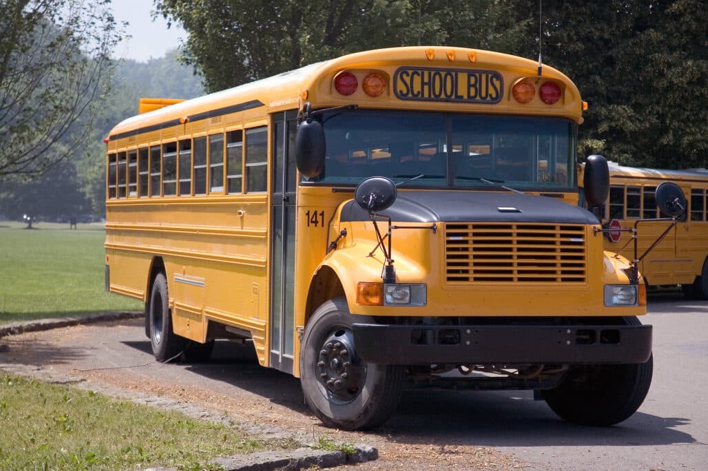 How Many Wheels Does A School Bus Have? HobbyKraze