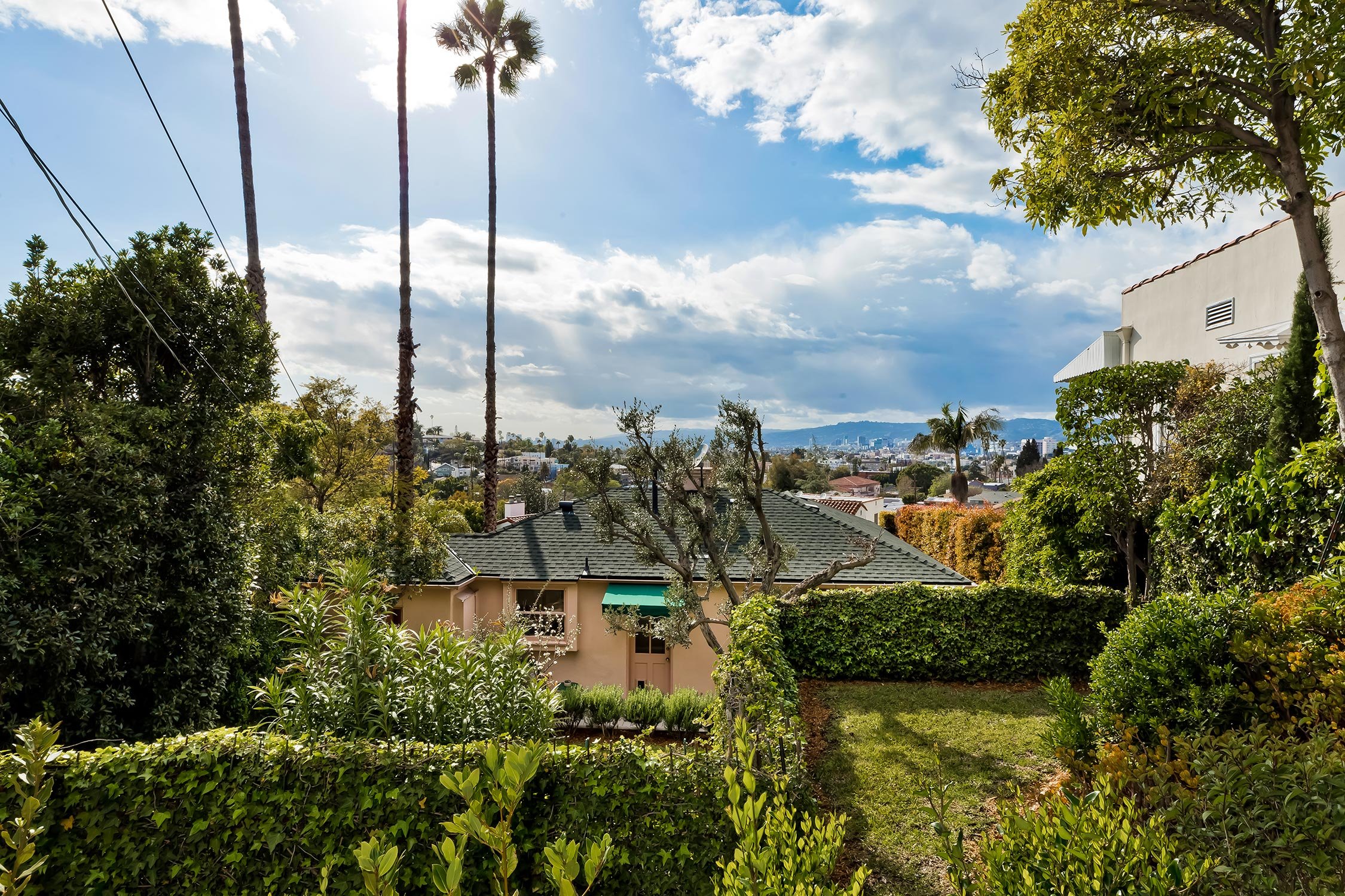 Incredibly Inspiring Artistic & Architectural Silver Lake Sanctuary 1620 Redcliff St. — The