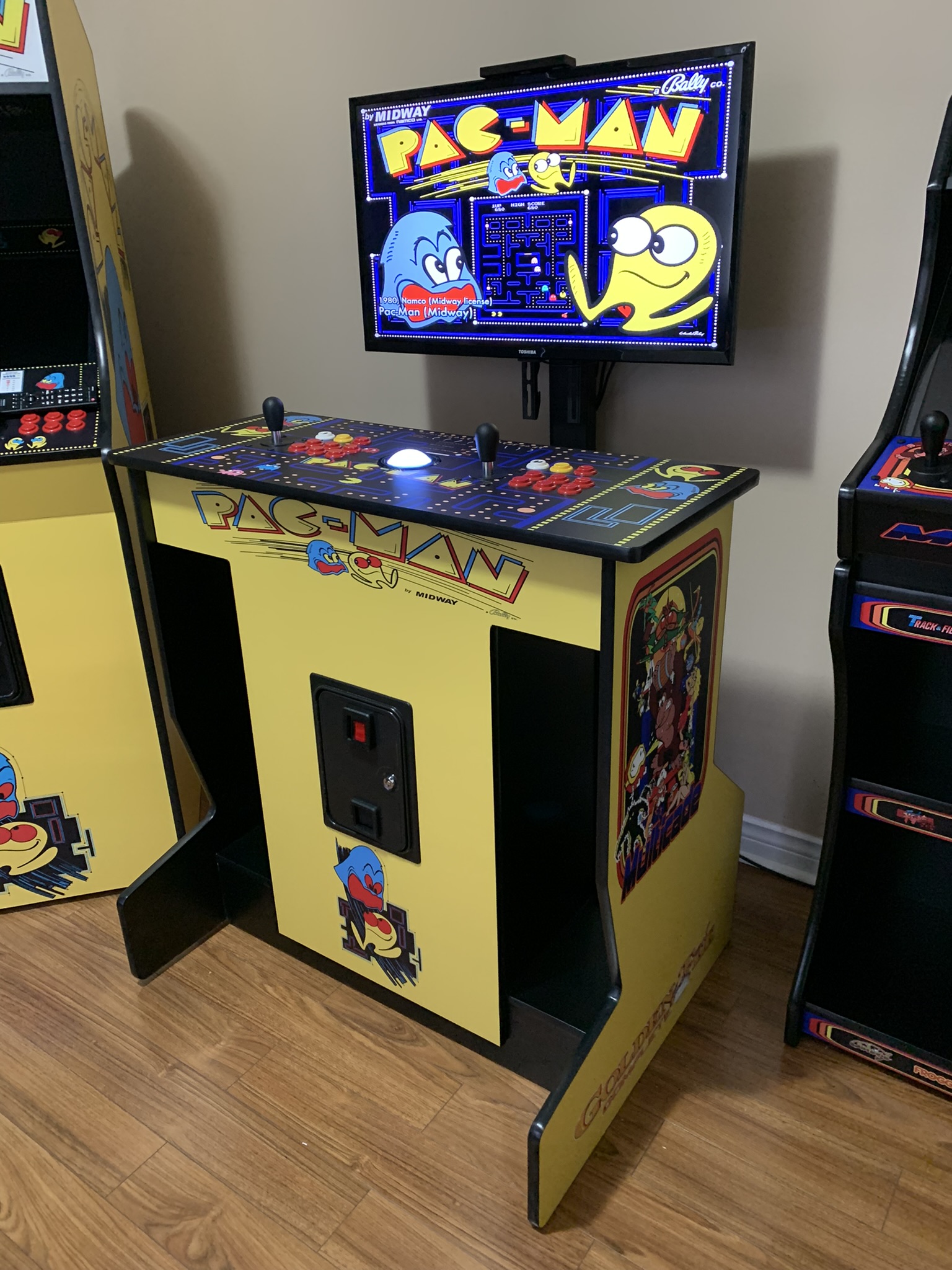 4 Player Arcade Pedestal or 2 Player Pedestal