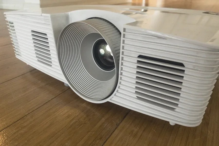 How to Make A Projector Screen Smaller 3 Quick Methods!