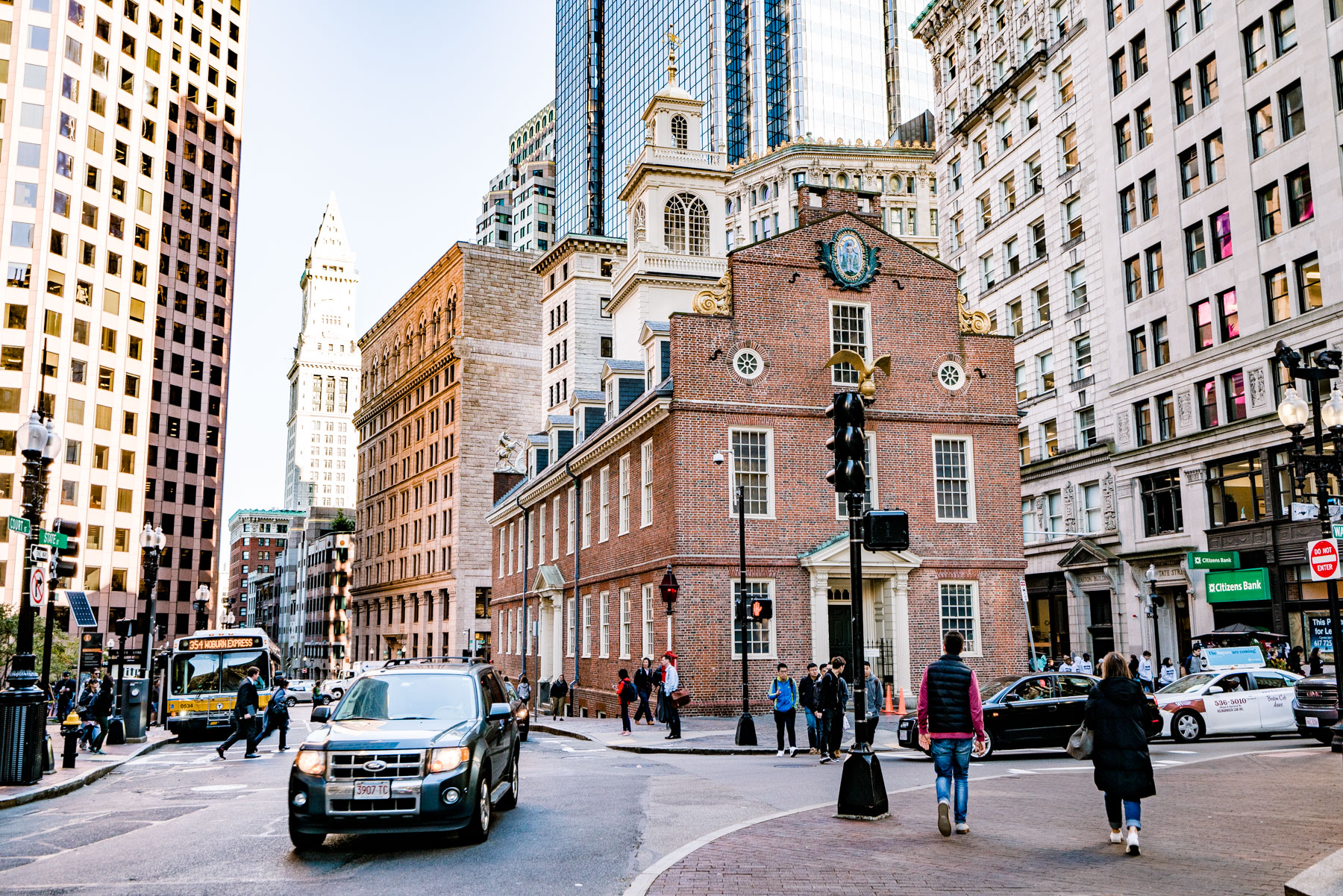 22 HONEST Pros & Cons of Living in BOSTON (A Helpful Guide)