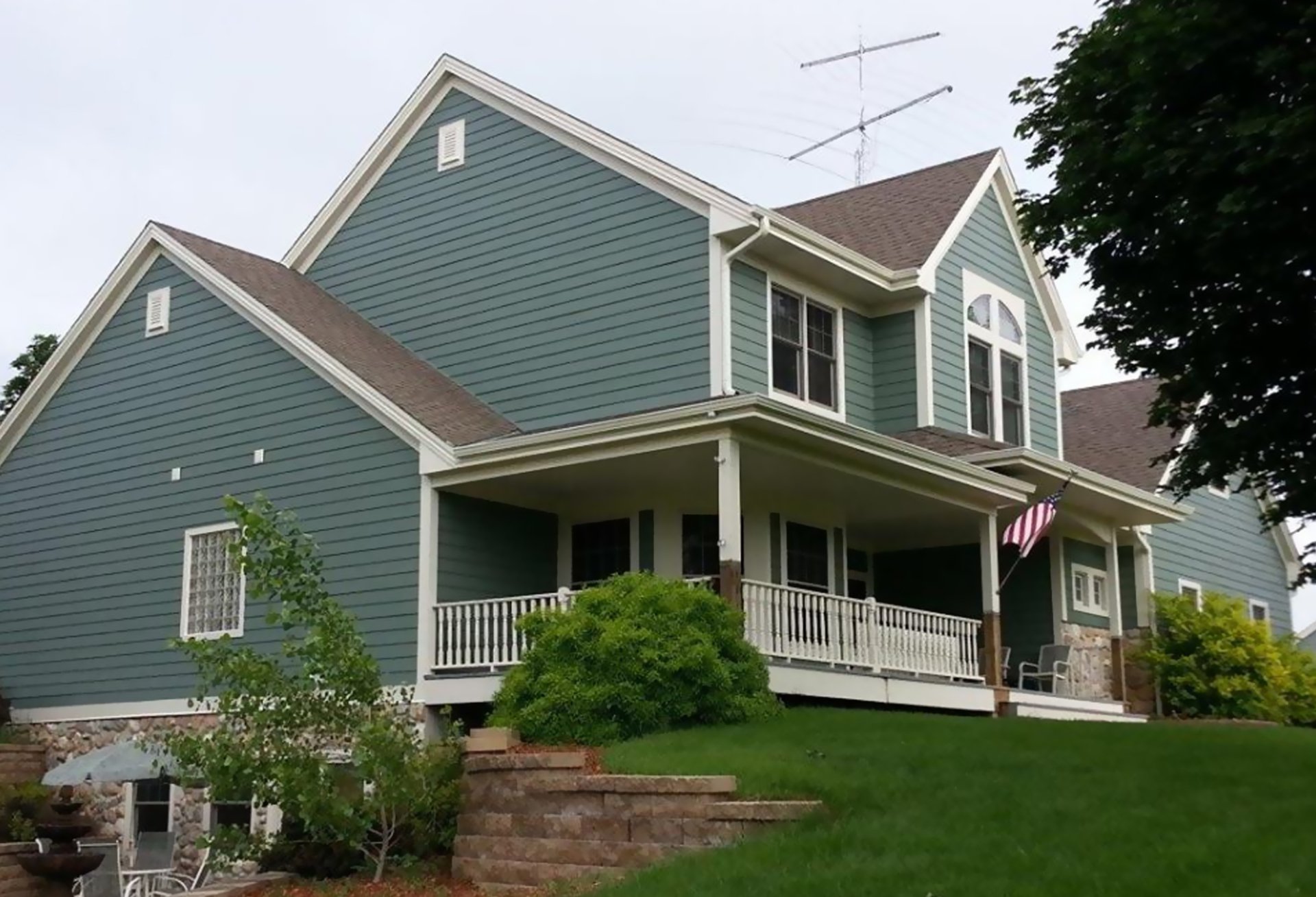 The Benefits Of Working With Home Siding Installers In Milwaukee