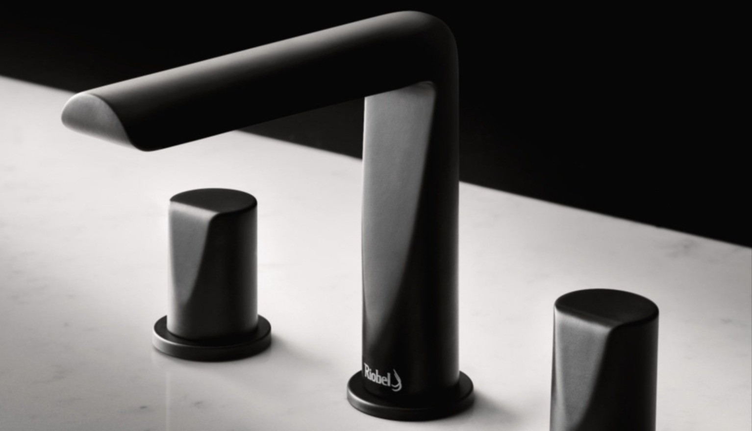 House of Rohl Handcrafted Kitchen & Bath Fixtures