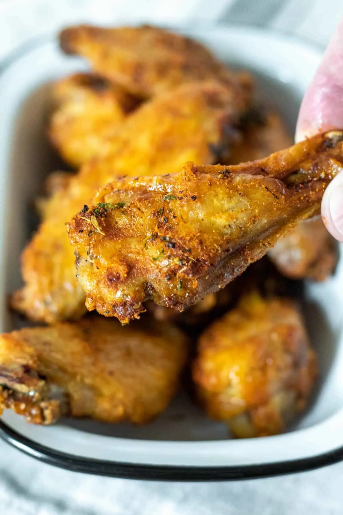Crispy Air Fryer Cajun Chicken Wings The Hungry Bluebird
