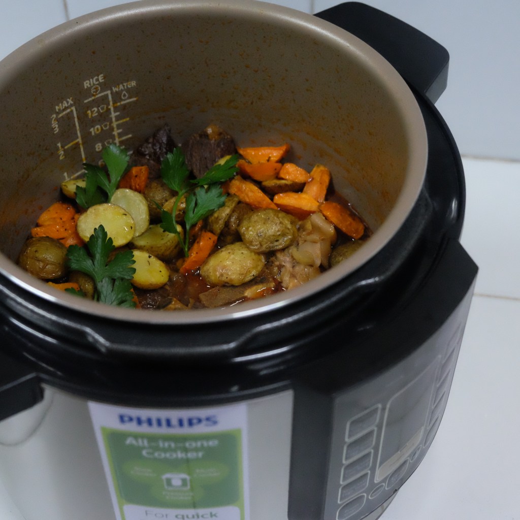 Recipe Stewed Beef Neck cooked using Philips AllinOne Cooker The