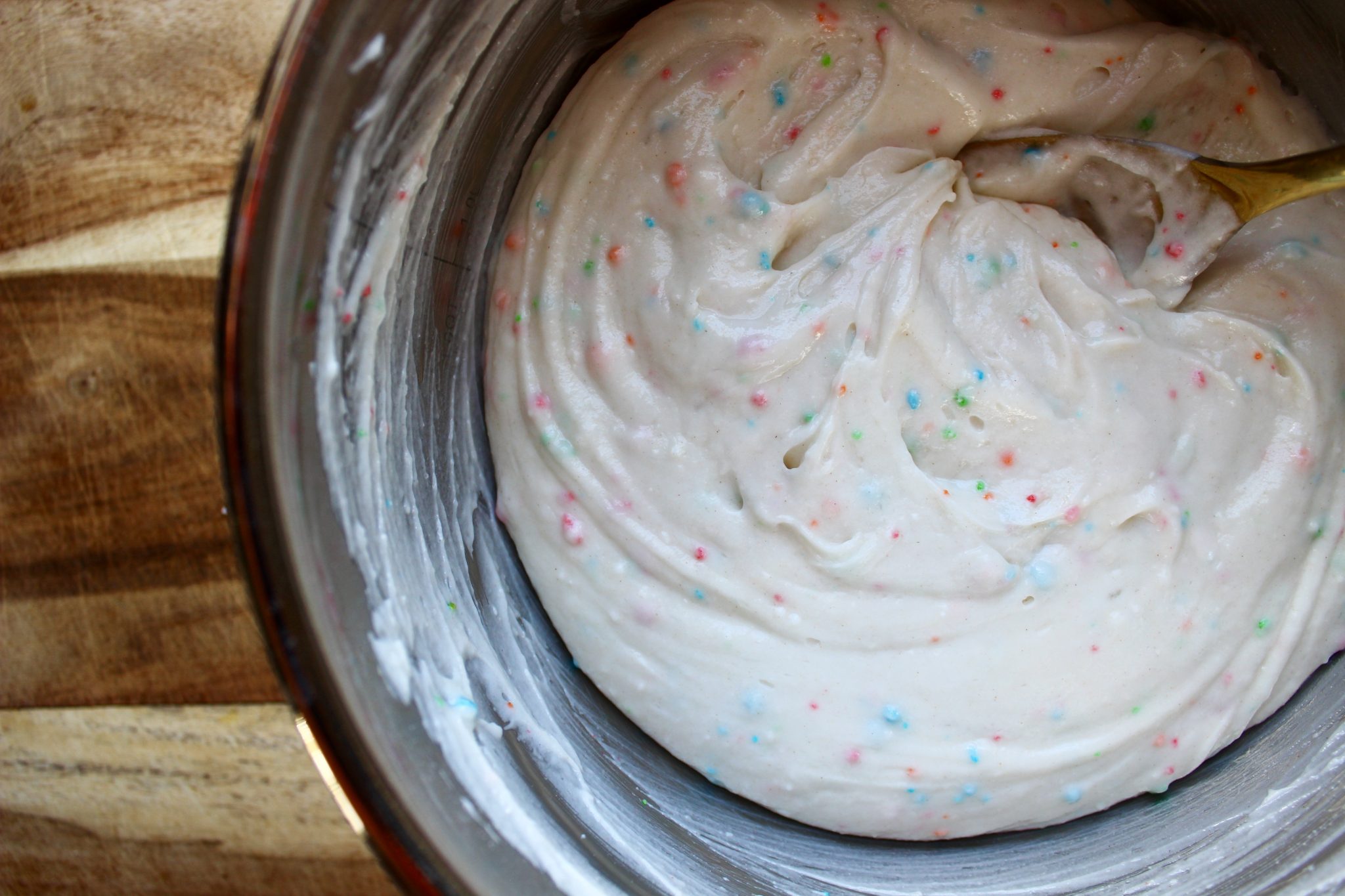 Greek Yogurt Funfetti Cupcakes The Hungry Lyoness