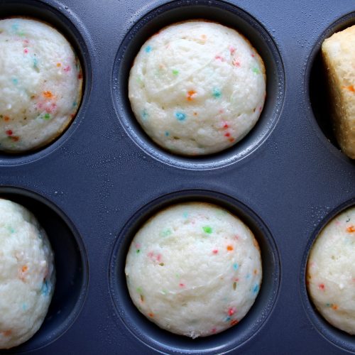 Greek Yogurt Funfetti Cupcakes The Hungry Lyoness